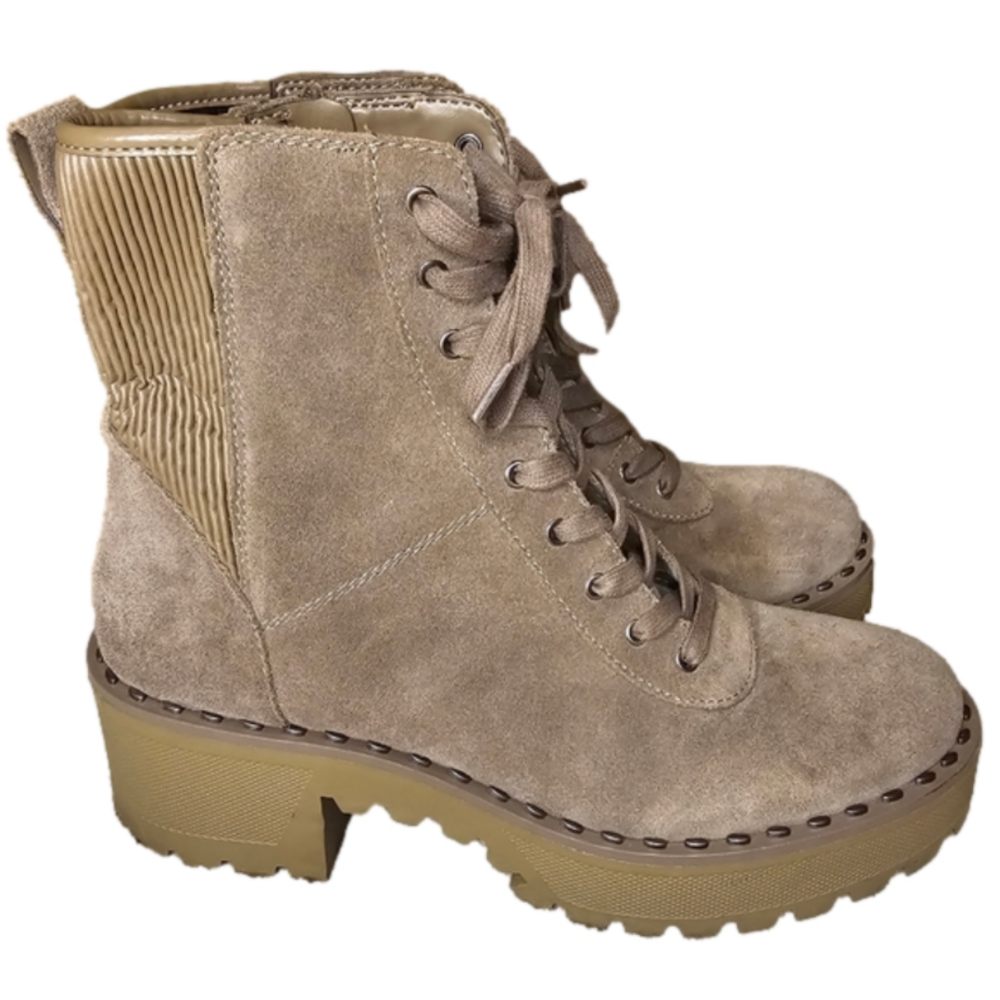 Vince Camuto VP Mabrela Chunky Suede Leather tan boots Size 9